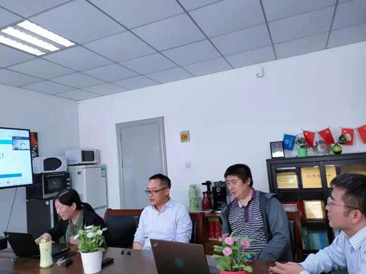 说明:会议照片03